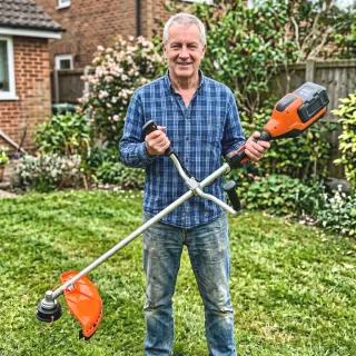 Marco F., giardiniere professionista con 15 anni di esperienza, recensisce Hipertrimmer